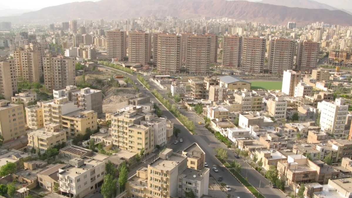 انشا در مورد محل زندگی من تبریز با مقدمه بدنه نتیجه